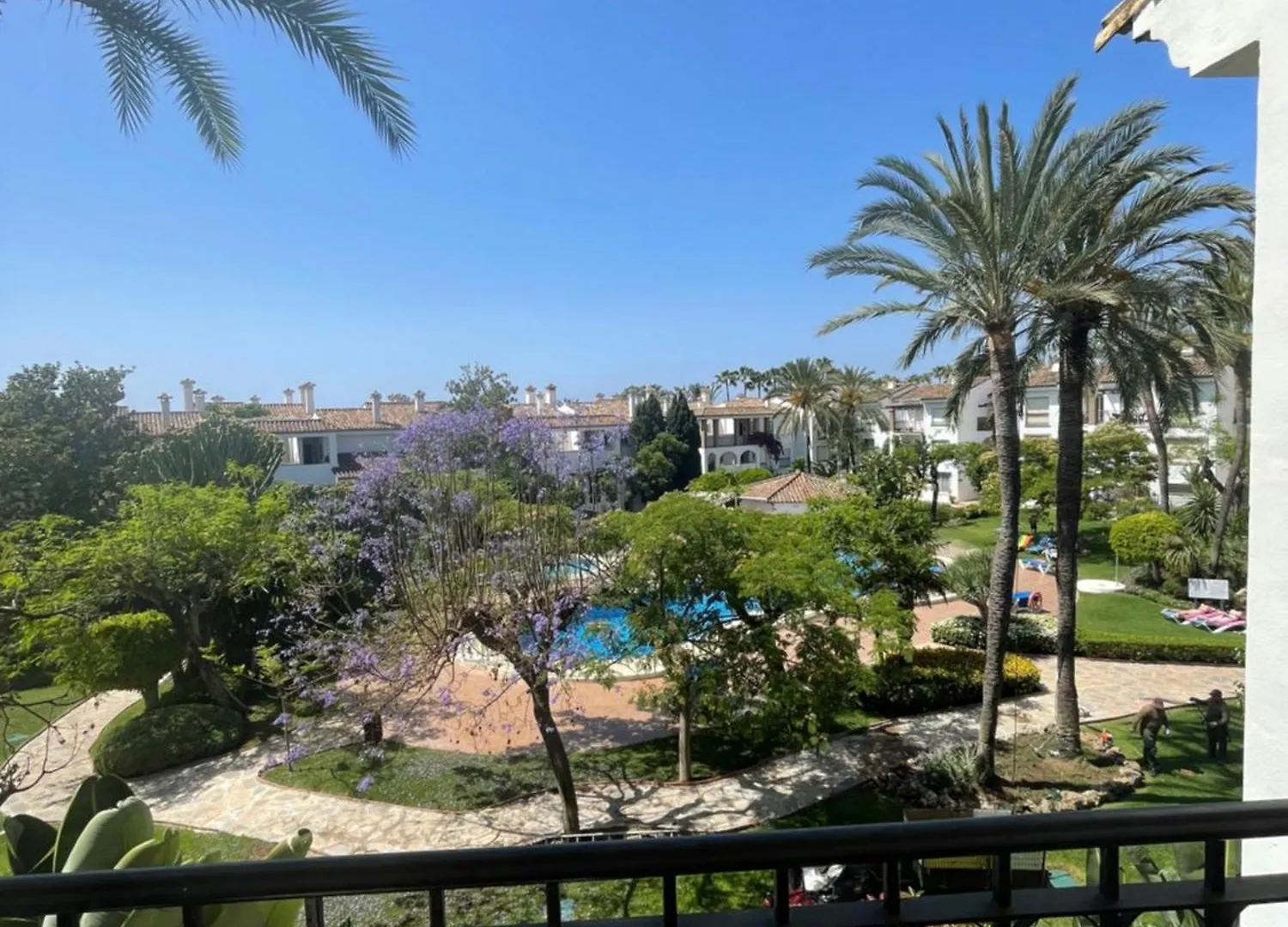 Beachfront Escape Resort Estepona Apartment